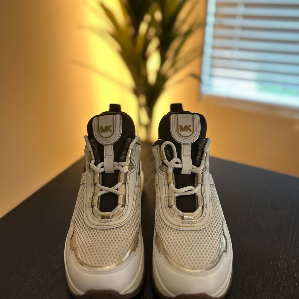 Michael Kors White and Black Women's Sneakers - Picture 4 of 4